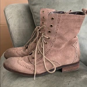 Diane Von Furstenberg boots size 7.5 gently worn